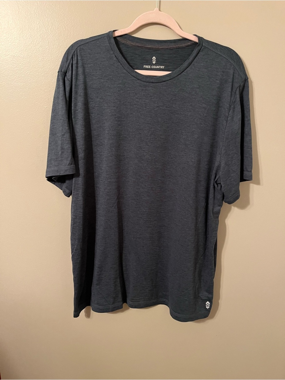 Free Country t shirt